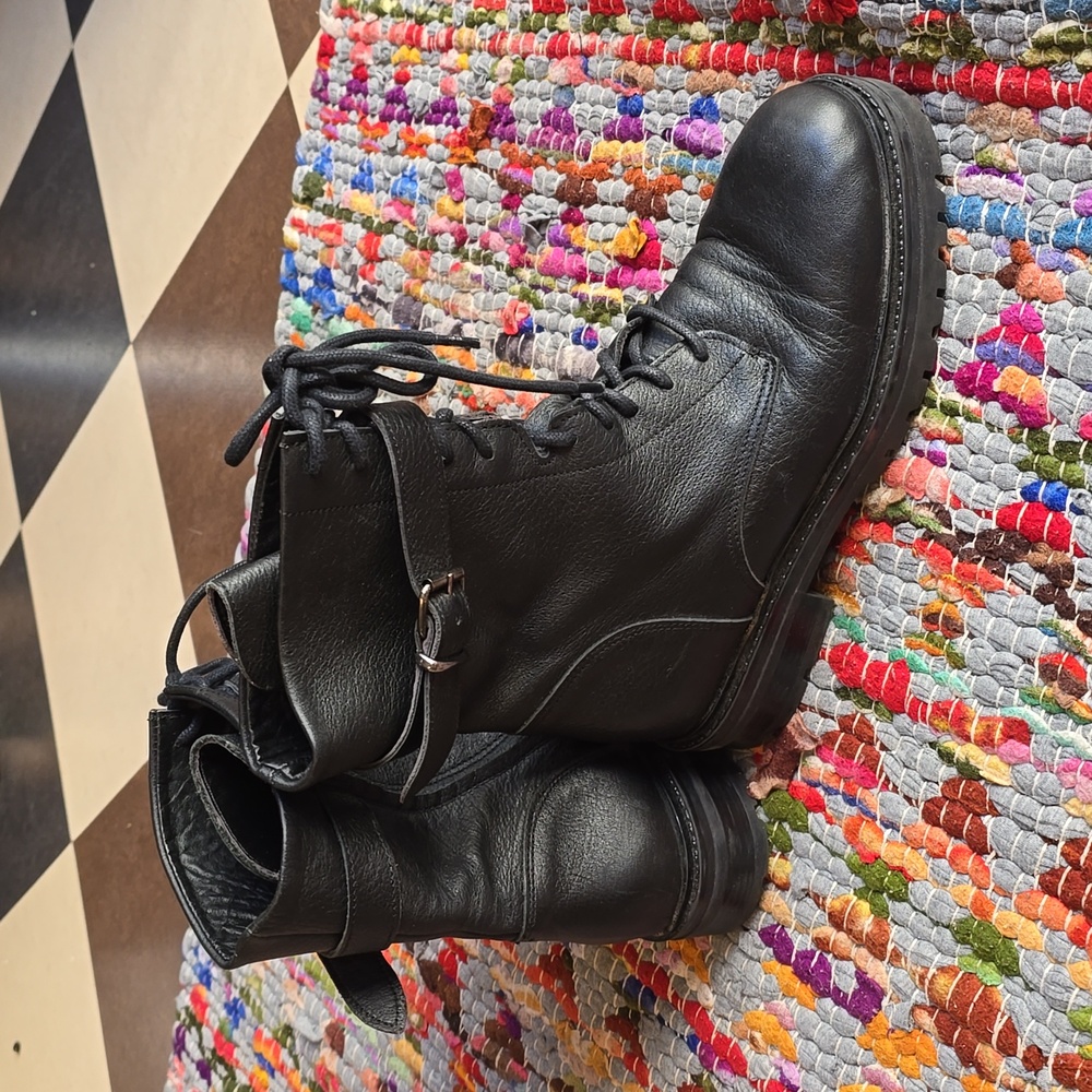 Lori leather boots size 38